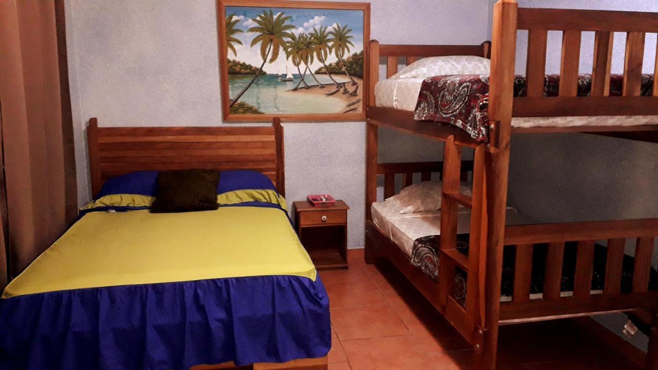 Nics Place Bocas del Toro Exterior foto